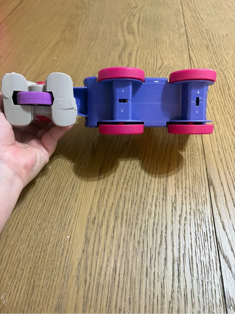 Little People Purple & Pink frozen sleigh with Sven Playset